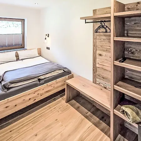 Waidmannsheil - 67qm By Interhome