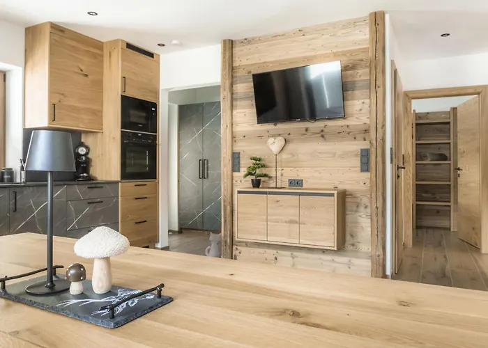 Waidmannsheil - 67qm By Interhome